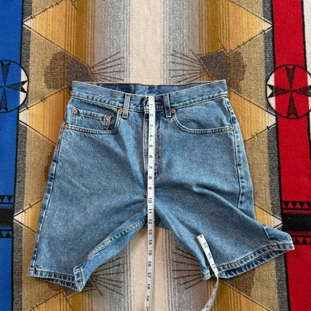 Levis 505 Regular Fit Denim Shorts Mens 30 Medium Wash Blue Cotton Jean Shorts